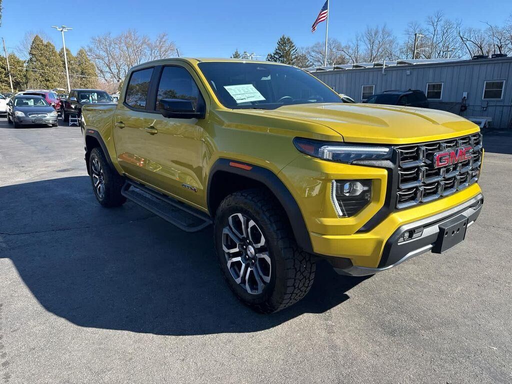2023 GMC Canyon