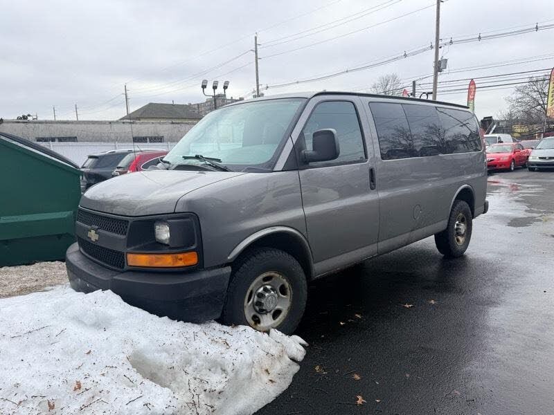 2011 CHEVROLET Express