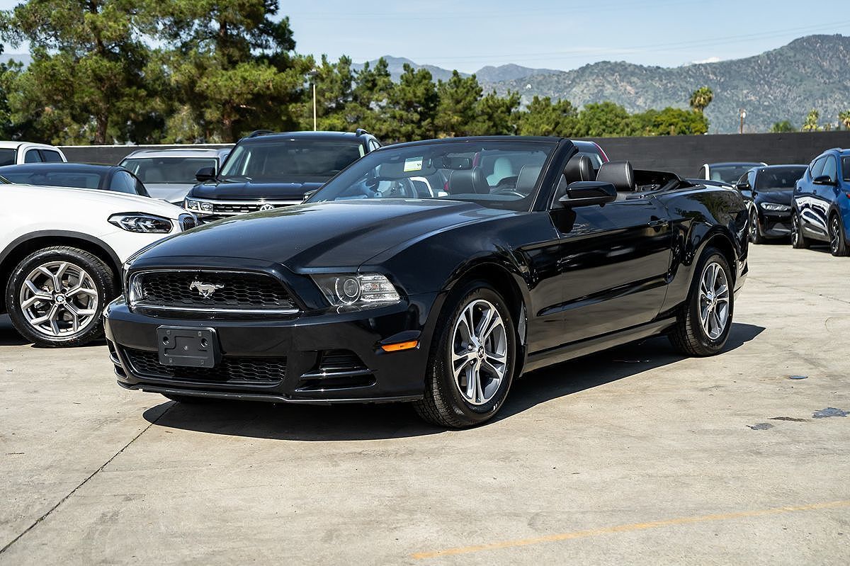 2014 FORD Mustang