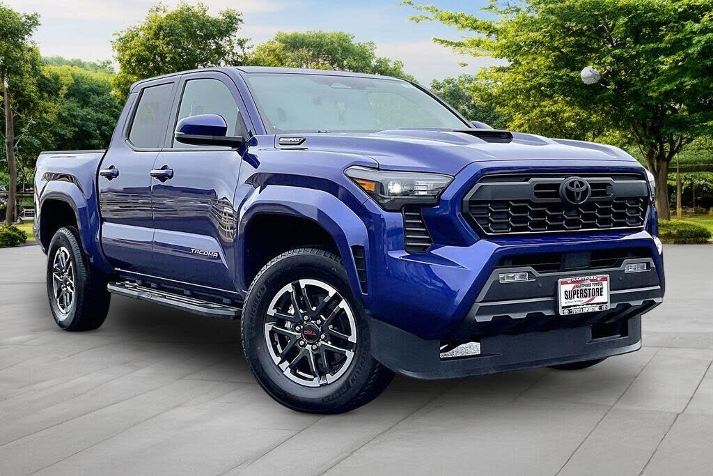 2025 TOYOTA Tacoma