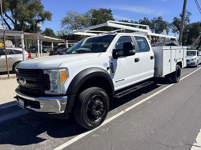 2017 FORD F-550