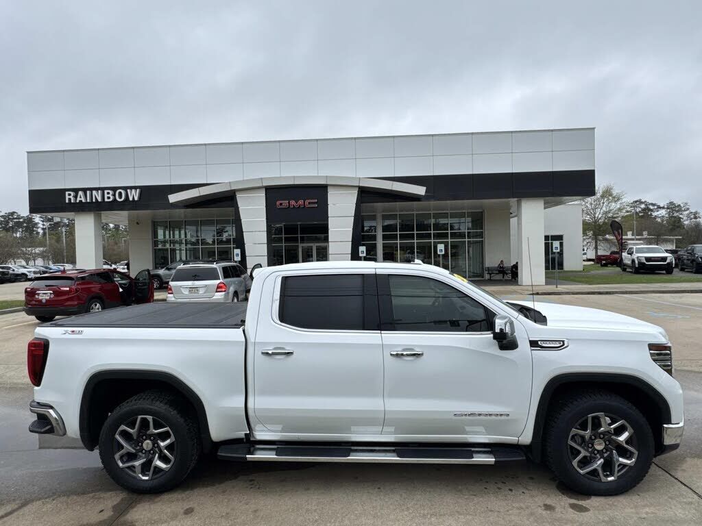 2024 GMC Sierra