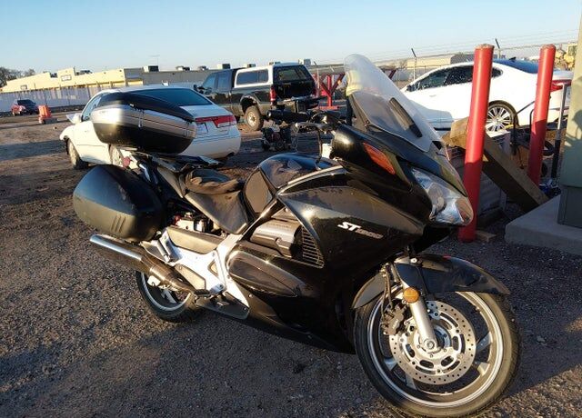 2010 HONDA ST1300