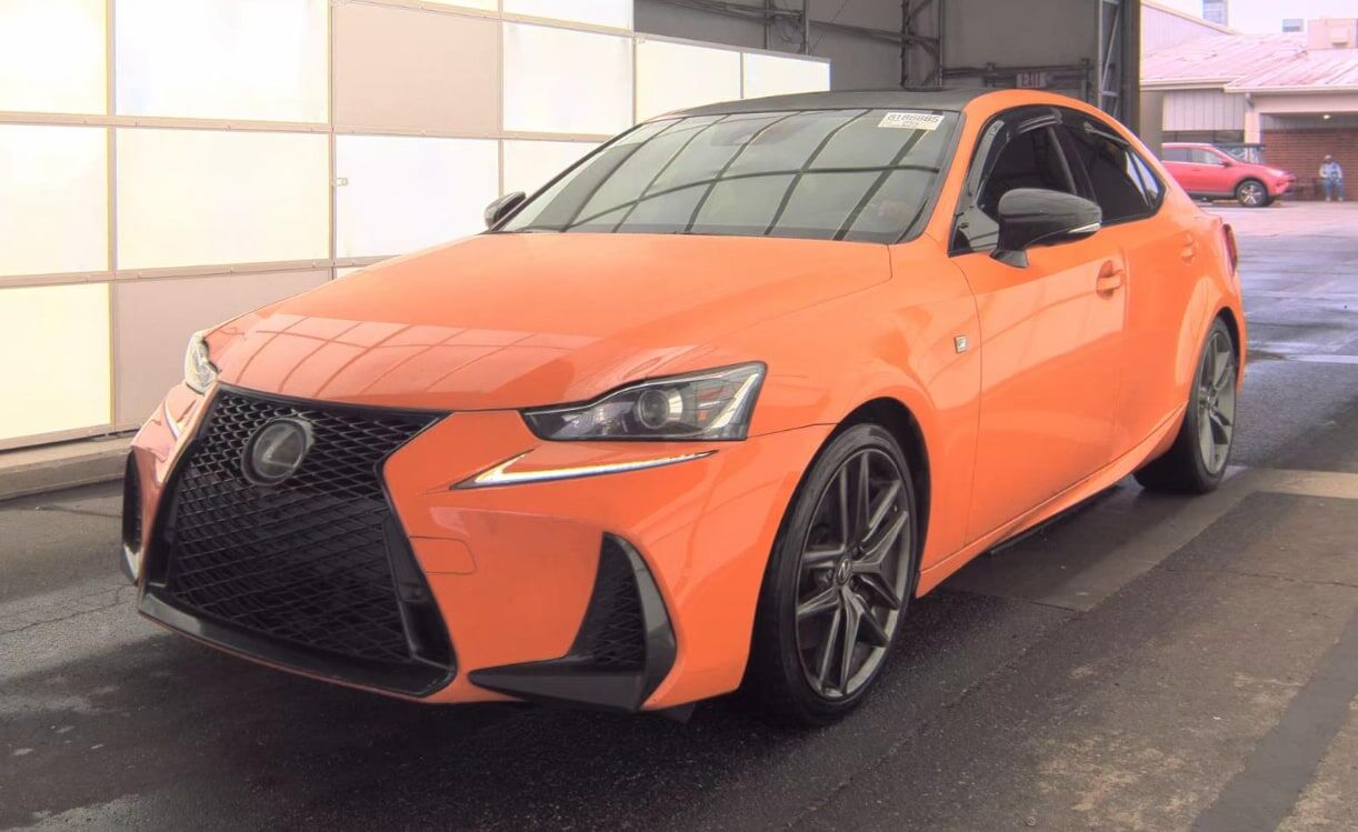2019 LEXUS IS