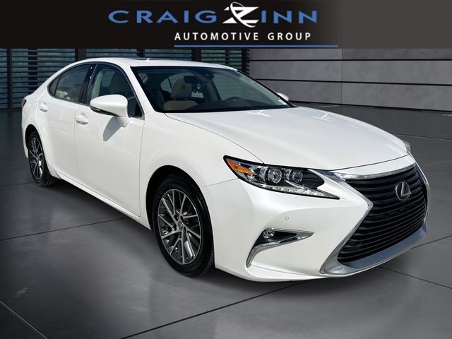 2018 LEXUS ES