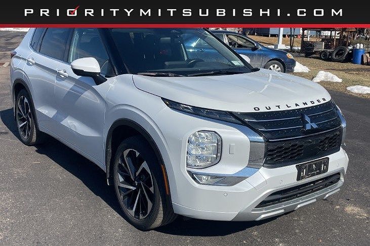 2023 MITSUBISHI Outlander