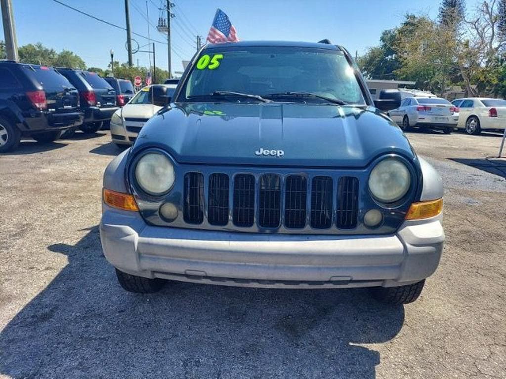 2005 JEEP Liberty