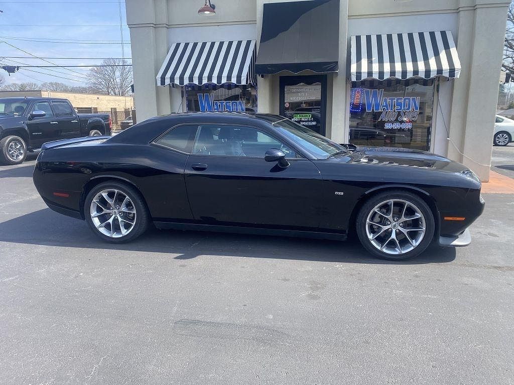 2021 DODGE Challenger