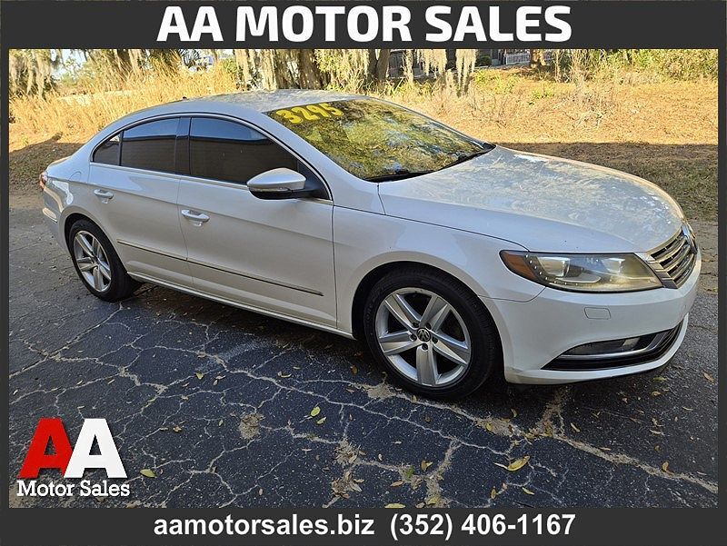 2013 VOLKSWAGEN Passat