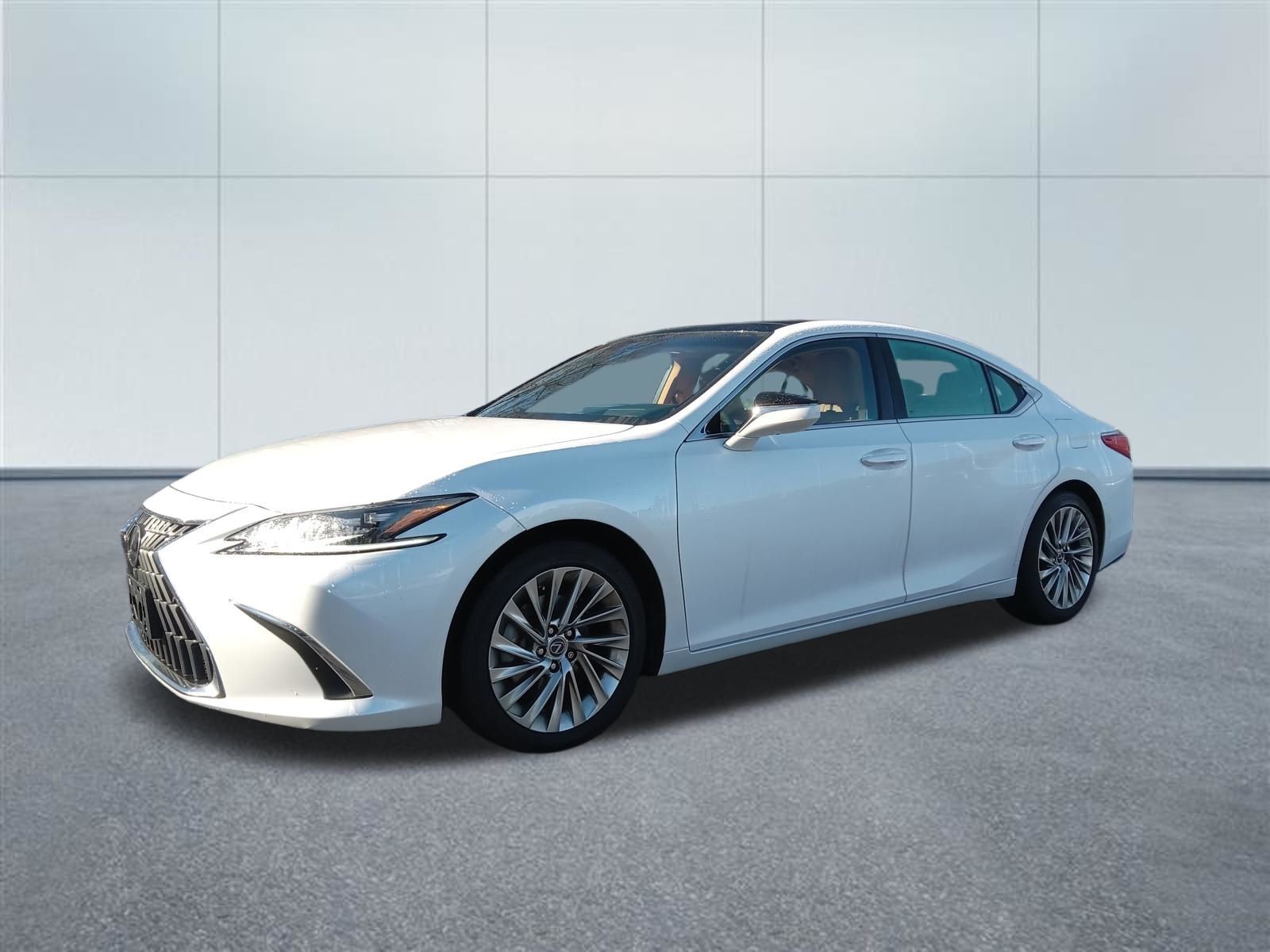 2022 LEXUS ES