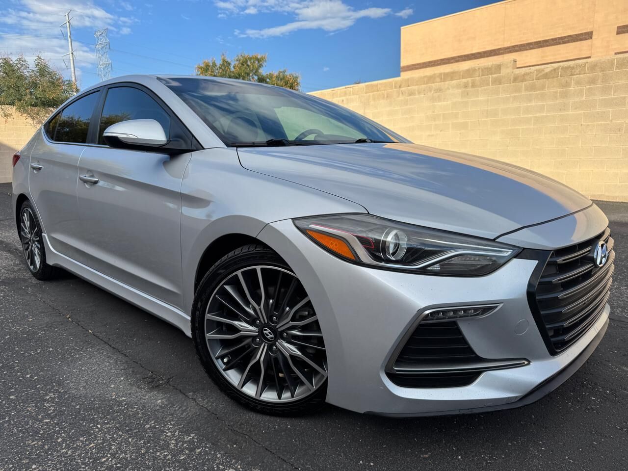 2018 HYUNDAI Elantra