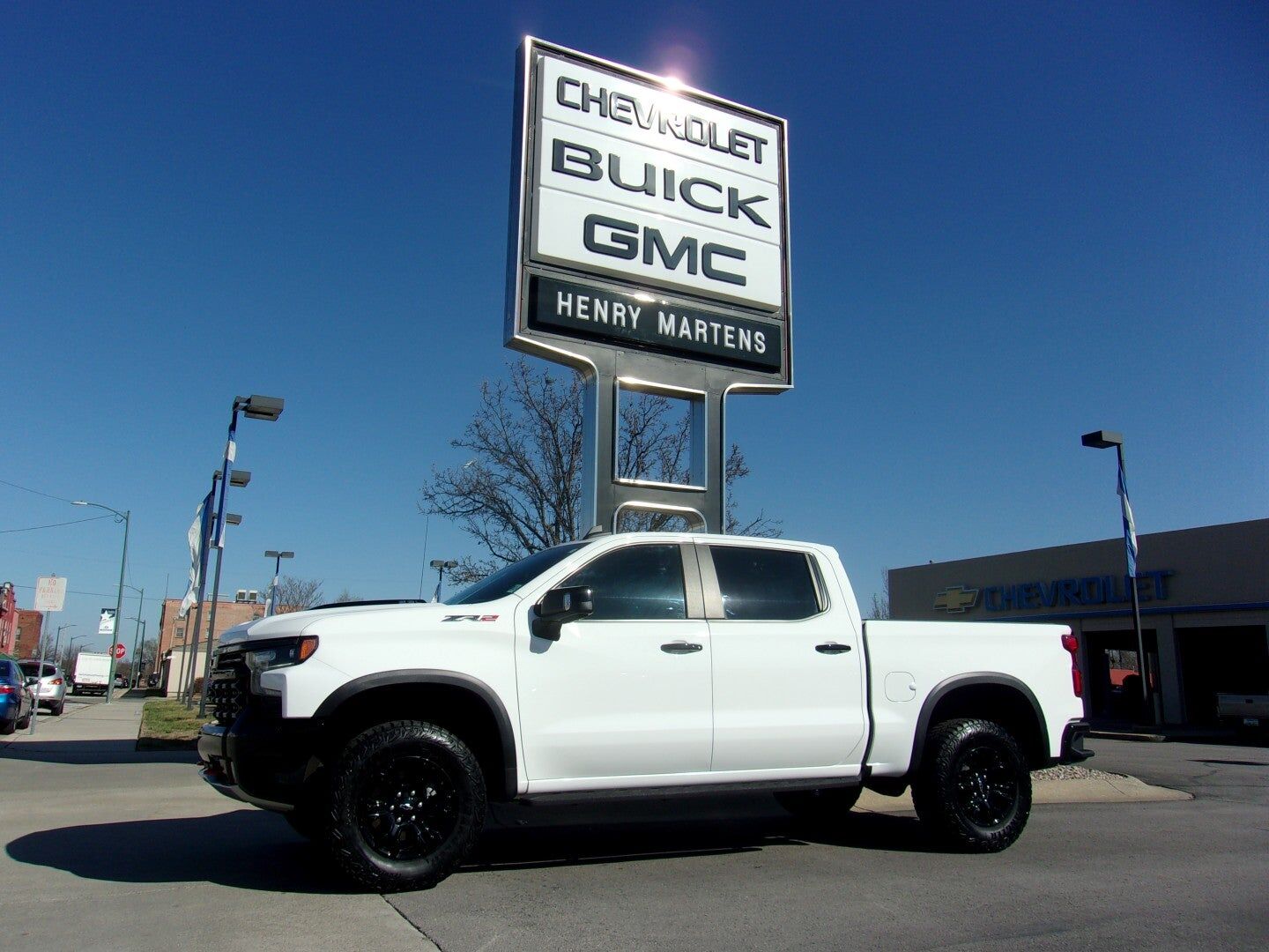 2023 CHEVROLET Silverado