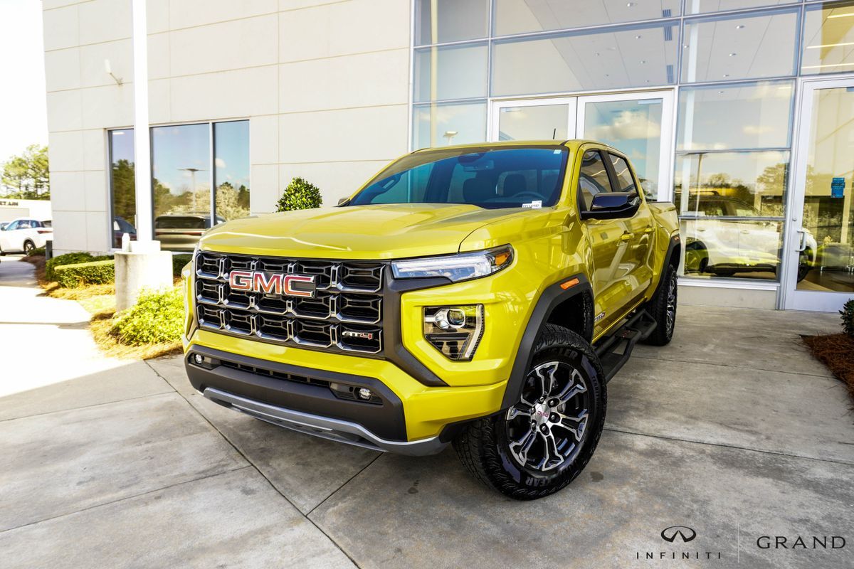 2023 GMC Canyon