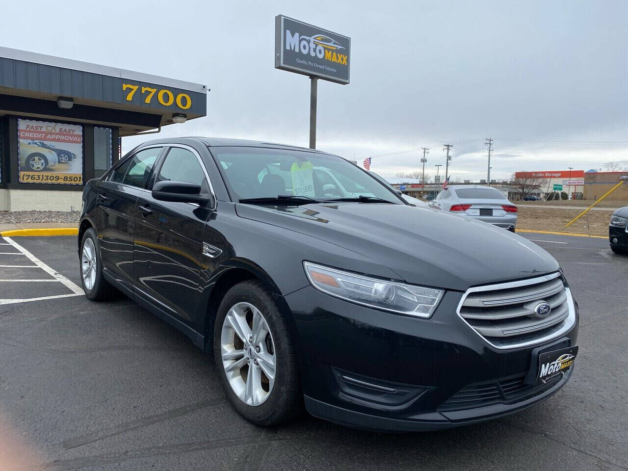 2014 FORD Taurus