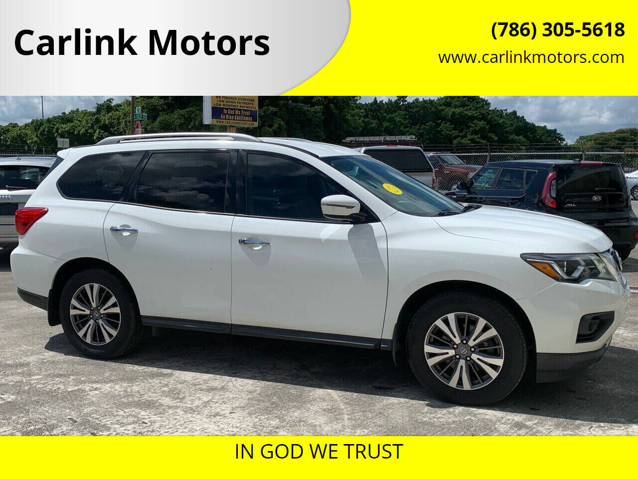 2017 NISSAN Pathfinder