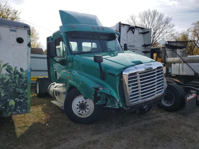 2019 FREIGHTLINER Cascadia