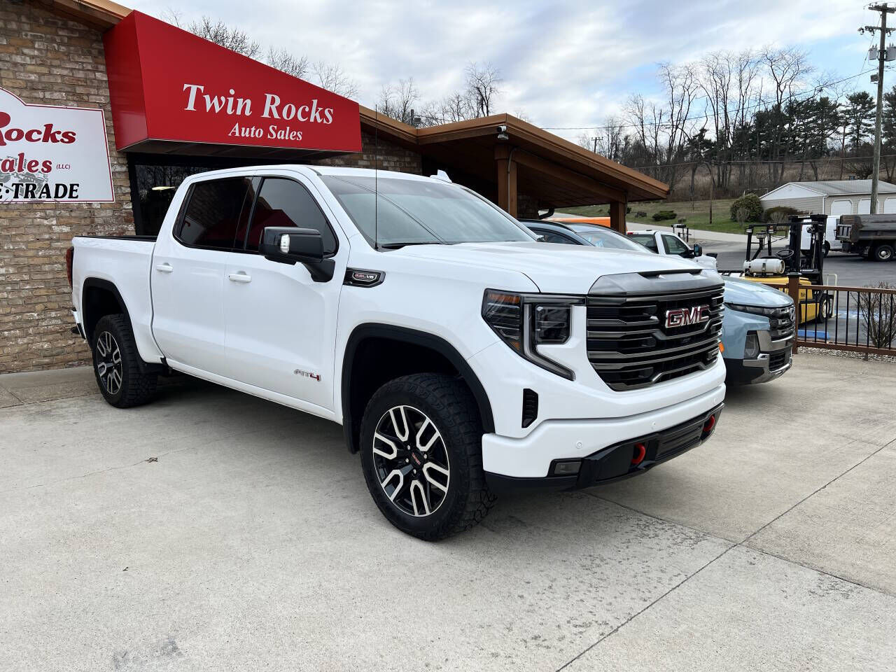 2024 GMC Sierra