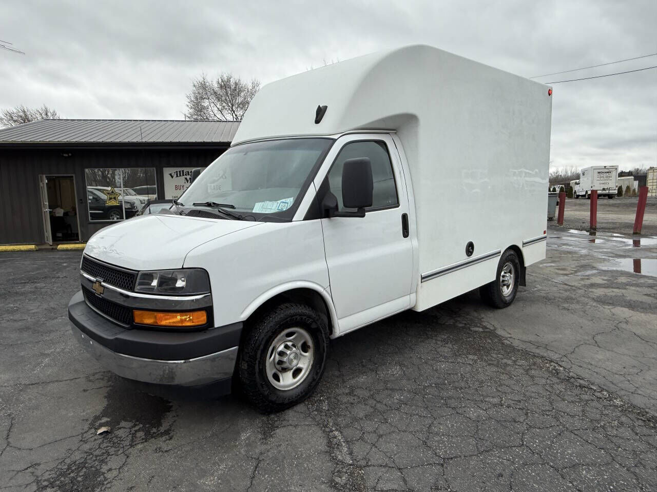 2021 CHEVROLET Express