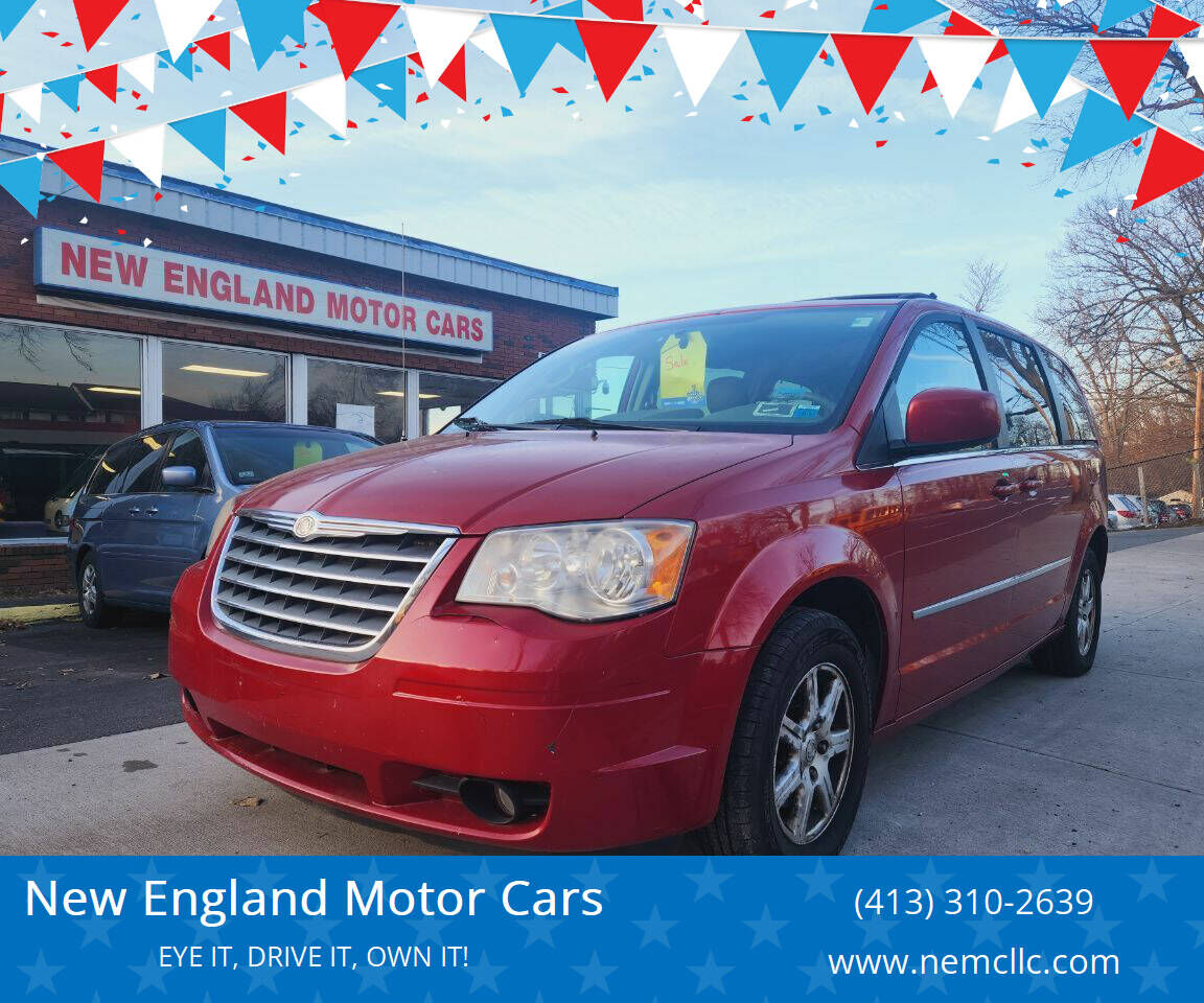 2010 CHRYSLER Town and Country
