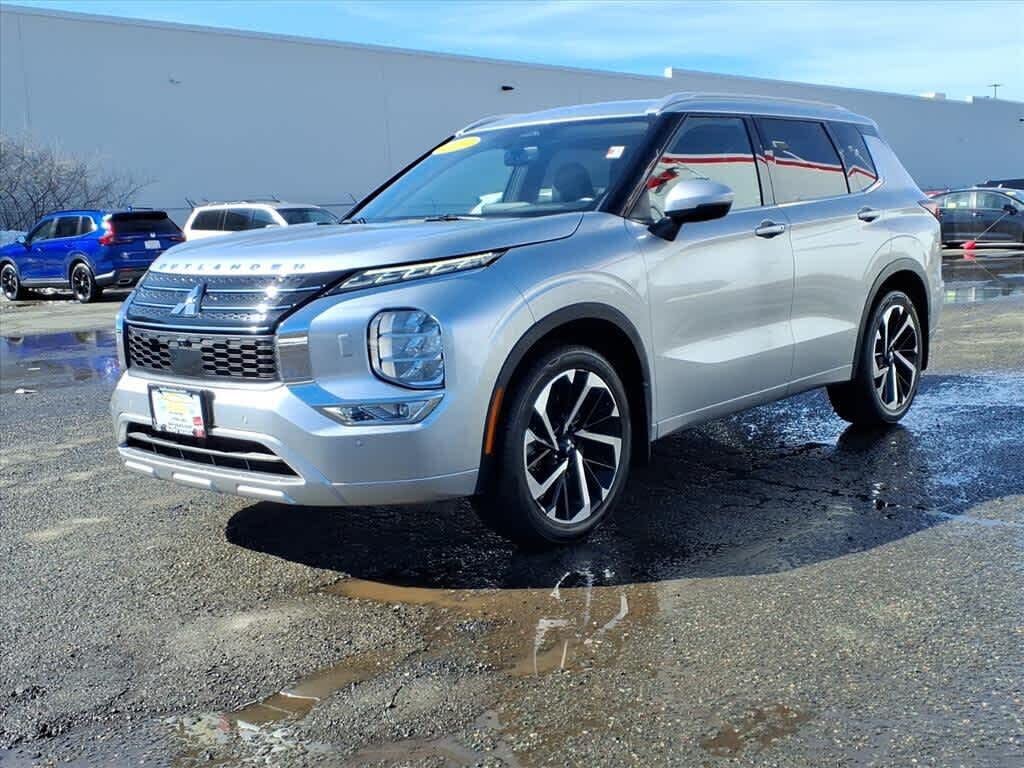 2022 MITSUBISHI Outlander