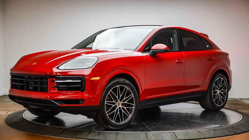 2025 PORSCHE Cayenne