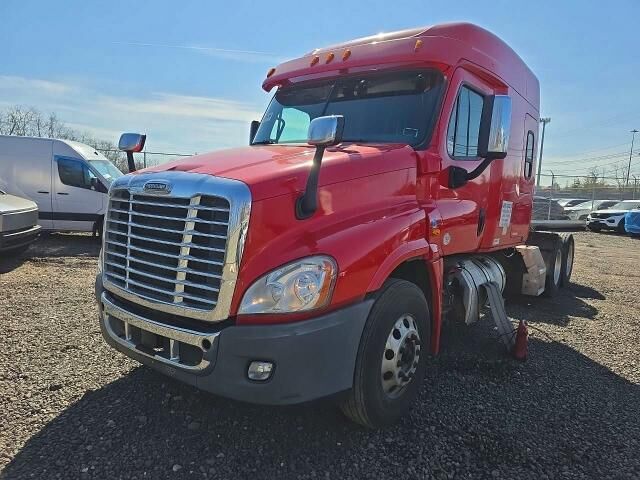 2018 FREIGHTLINER Cascadia