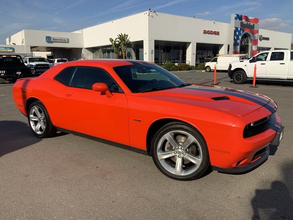 2017 DODGE Challenger