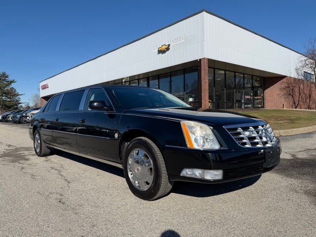 2011 CADILLAC Professional Chassis