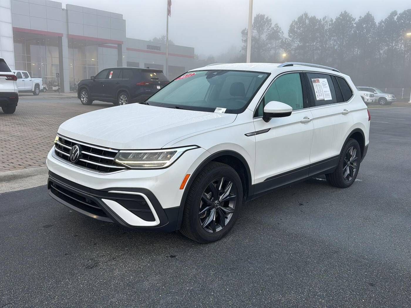 2023 VOLKSWAGEN Tiguan