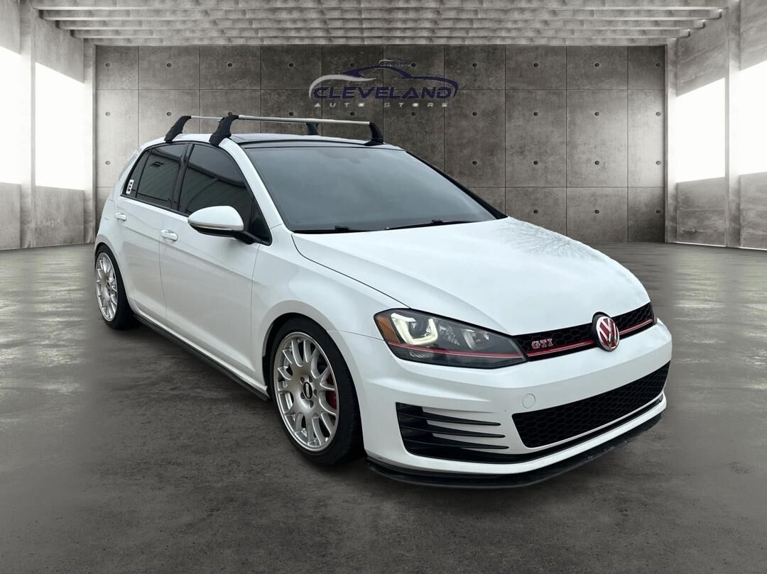 2016 VOLKSWAGEN Golf GTI