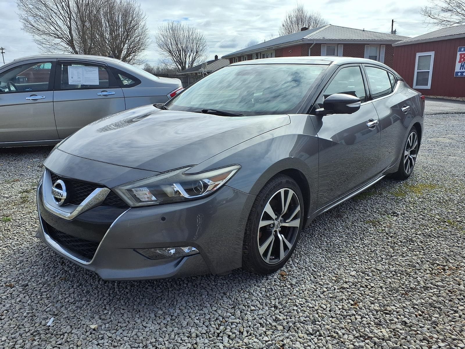 2017 NISSAN Maxima