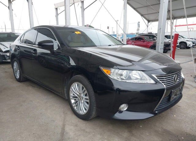 2013 LEXUS ES