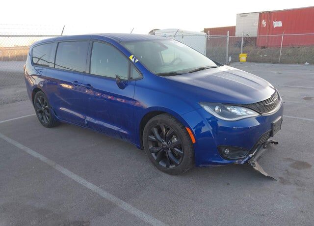2019 CHRYSLER Pacifica
