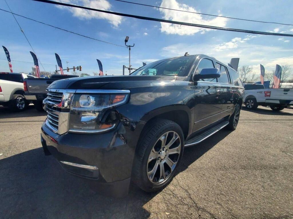 2015 CHEVROLET Suburban