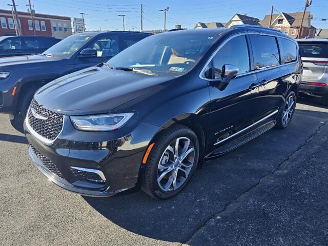 2024 CHRYSLER Pacifica