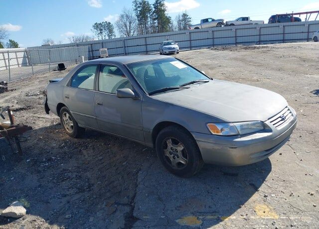 1998 TOYOTA Camry
