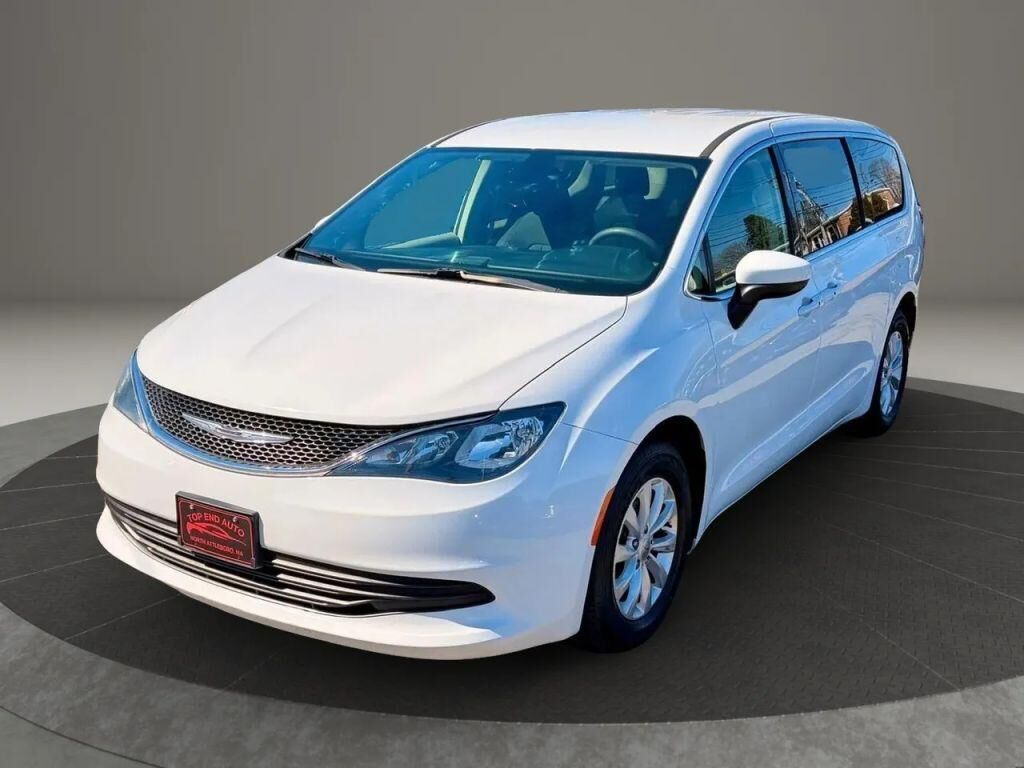 2017 CHRYSLER Pacifica