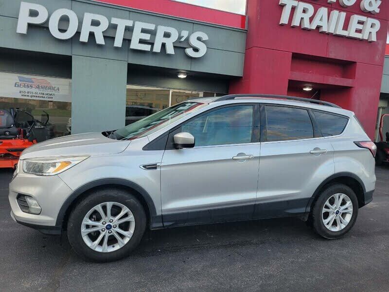 2018 FORD Escape