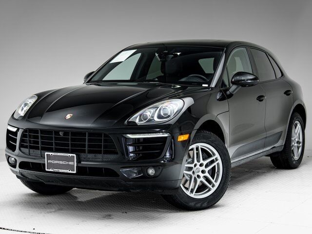 2017 PORSCHE Macan