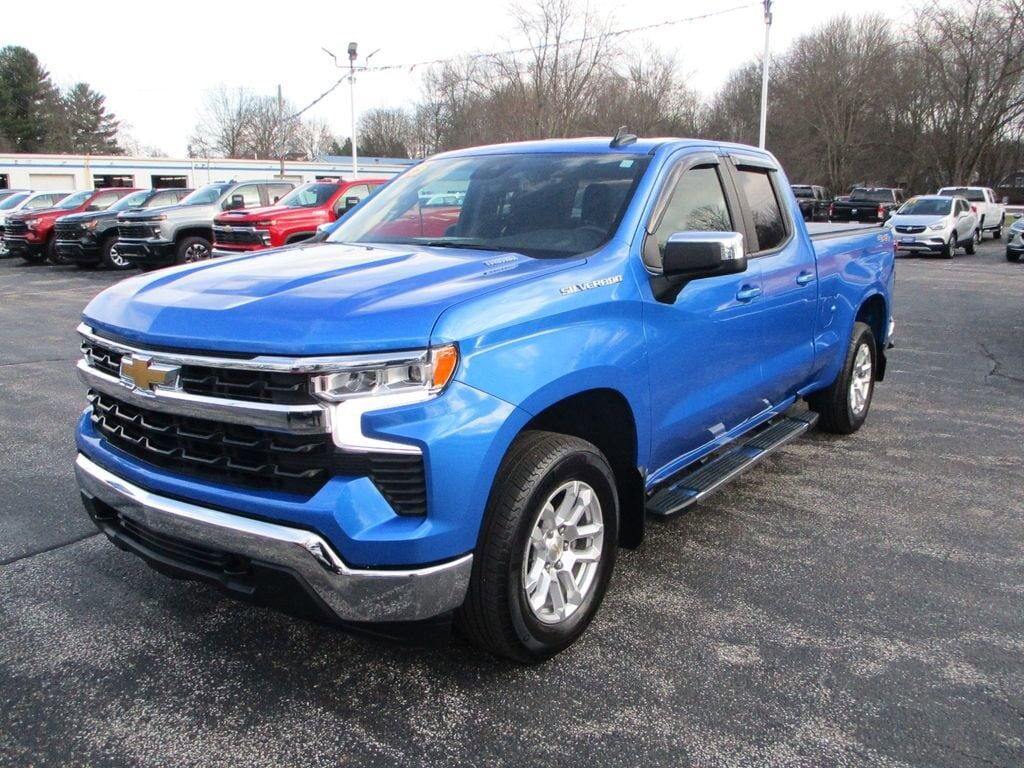 2025 CHEVROLET Silverado