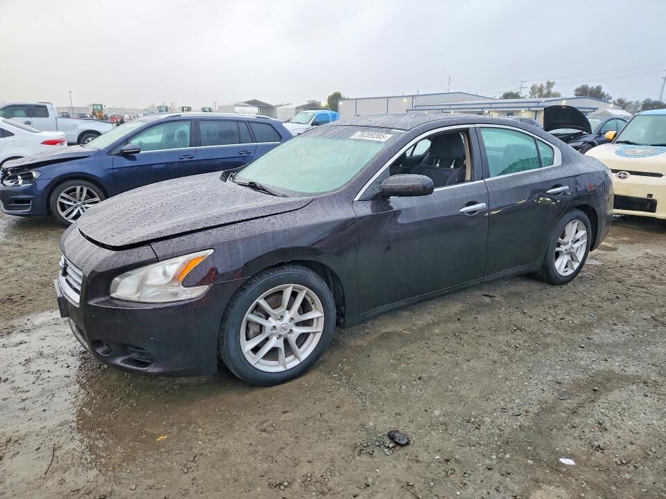 2013 NISSAN Maxima