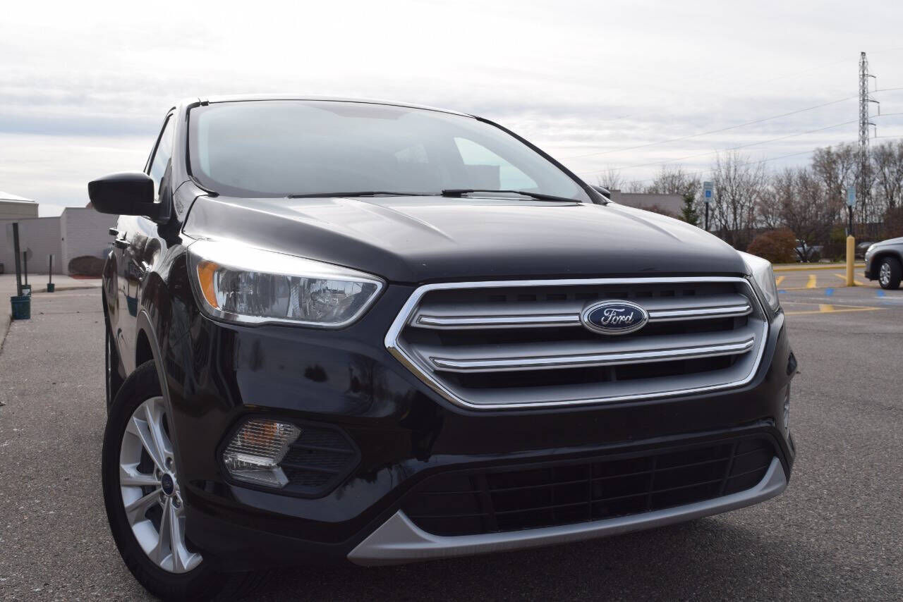 2017 FORD Escape