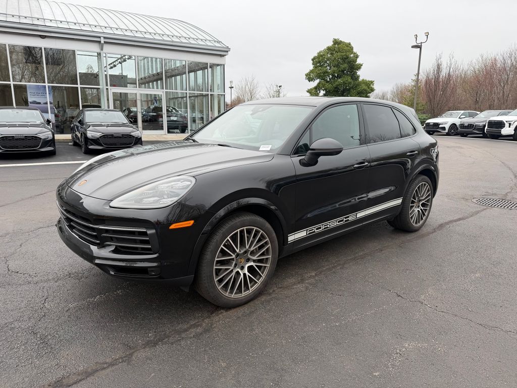 2023 PORSCHE Cayenne