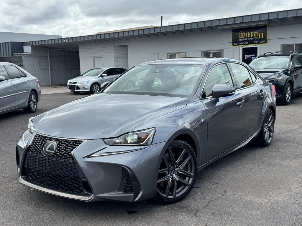 2018 LEXUS IS