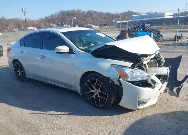 2013 NISSAN Altima