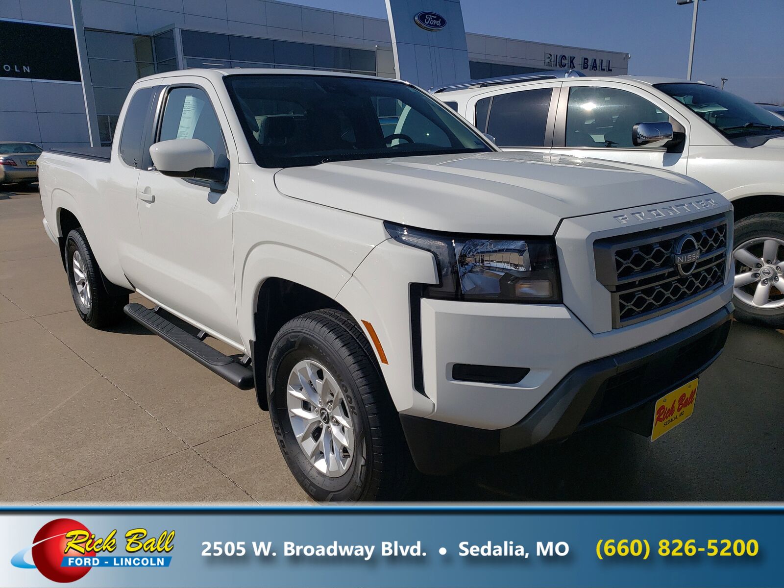 2024 NISSAN Frontier