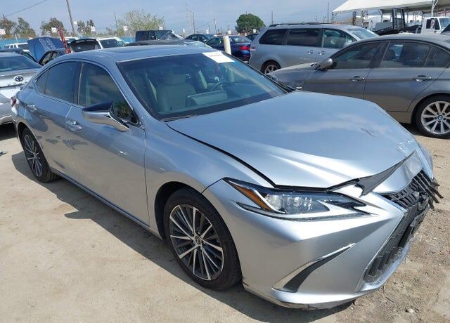 2023 LEXUS ES