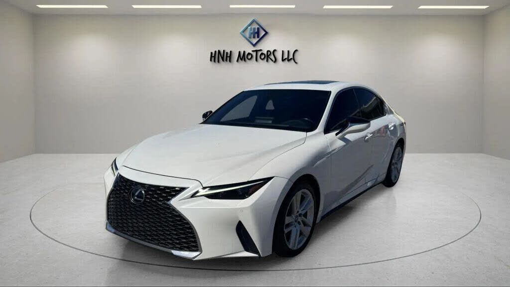 2023 LEXUS IS
