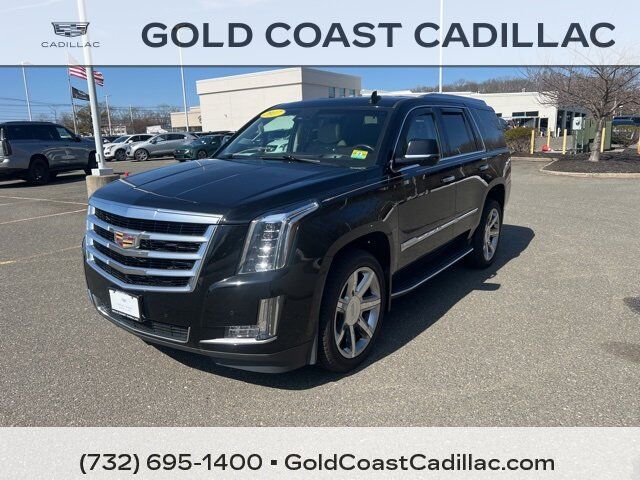 2017 CADILLAC Escalade