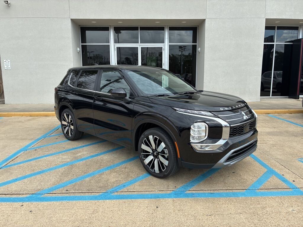 2026 MITSUBISHI Outlander
